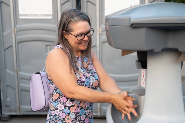 Professional porta potty rental in Rouse, CA